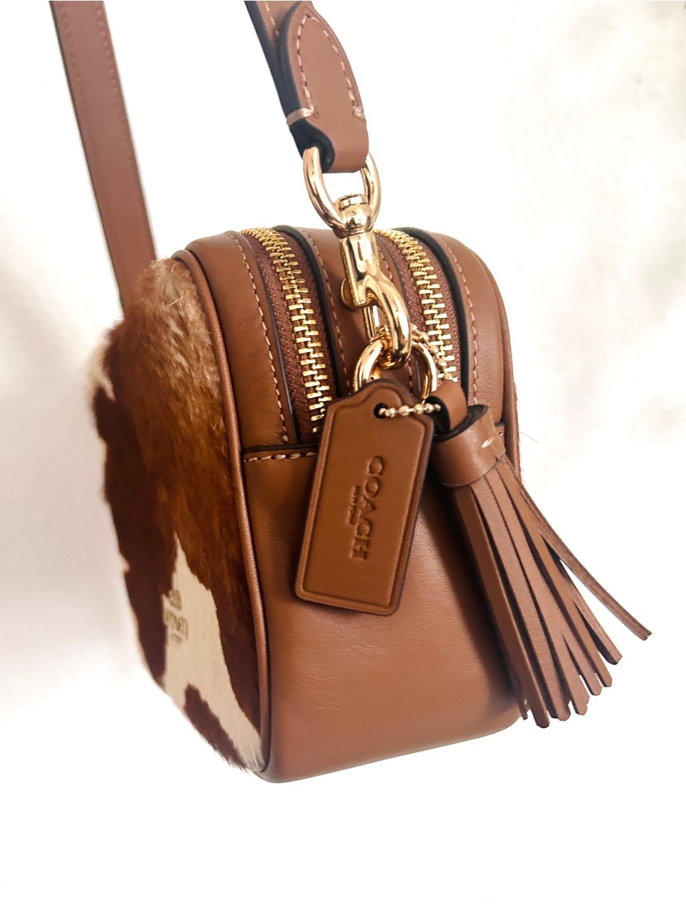 NWT🐮Coach Mini Carey Crossbody Bag
In Haircalf With Cow Print CEK71 Shoulder Bag - Picture 3 of 11